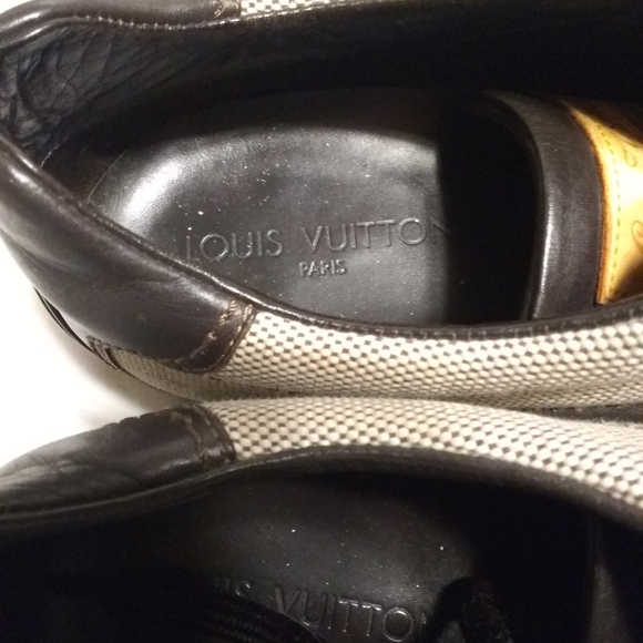 Louis Vuitton shoes and wallet - Picture 3 of 16